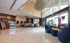 هاورد جونسون بر دبي